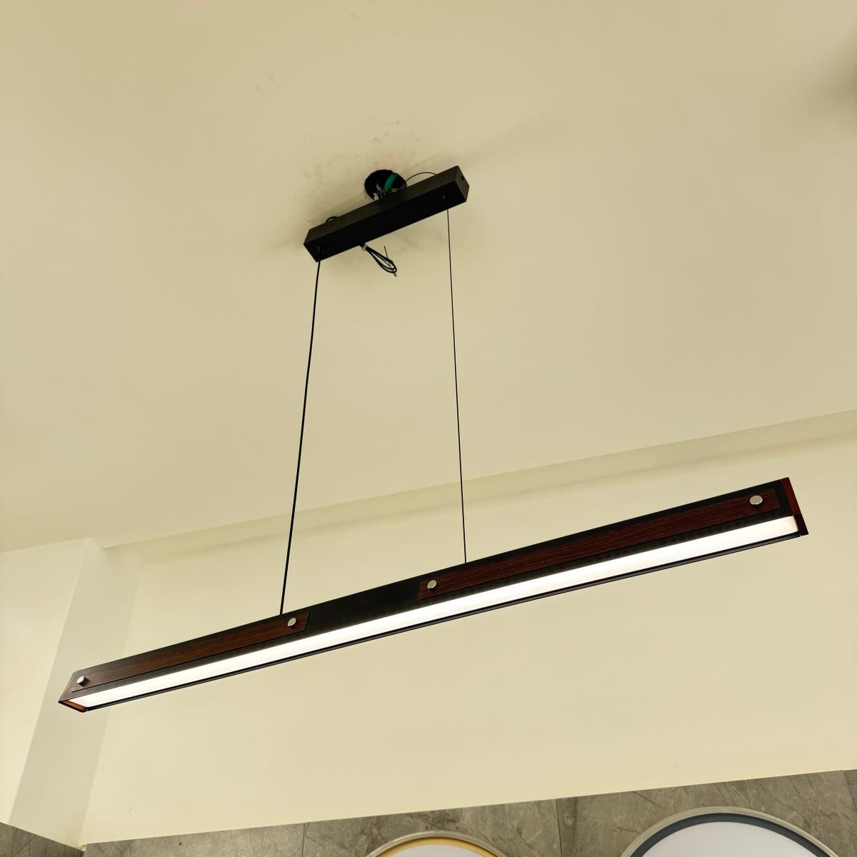 ثريا بار خشبي  ثلاث درجات اضاءة