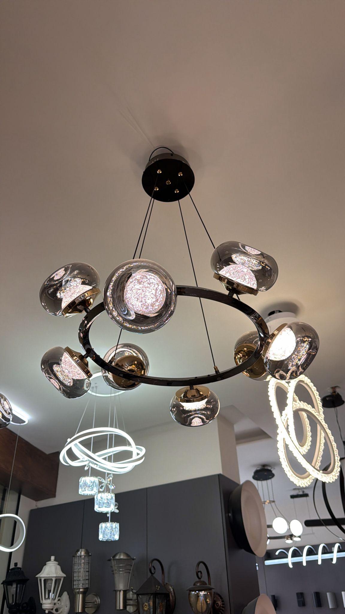 ثريا ليد اسود