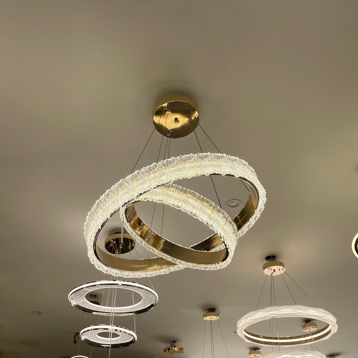 ثريا ليد ذهبي