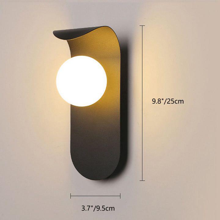 ثرية جدارية باللون الأسود🖤