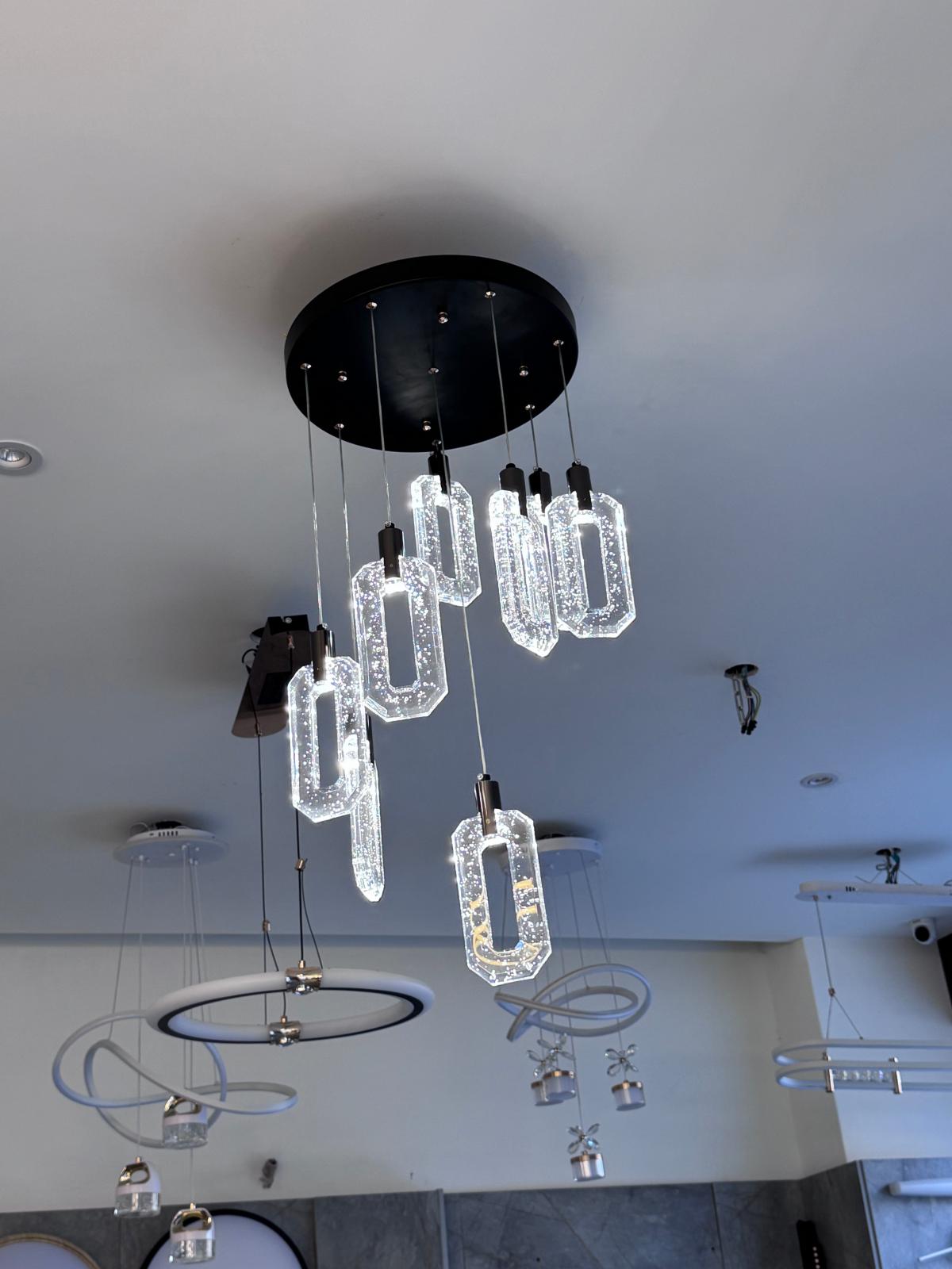 ثرية ليد سليندر ثماني