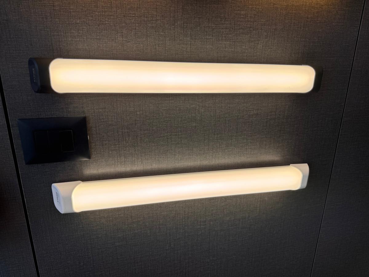 نيون حمام ديكور اسود او ابيض 40 واط